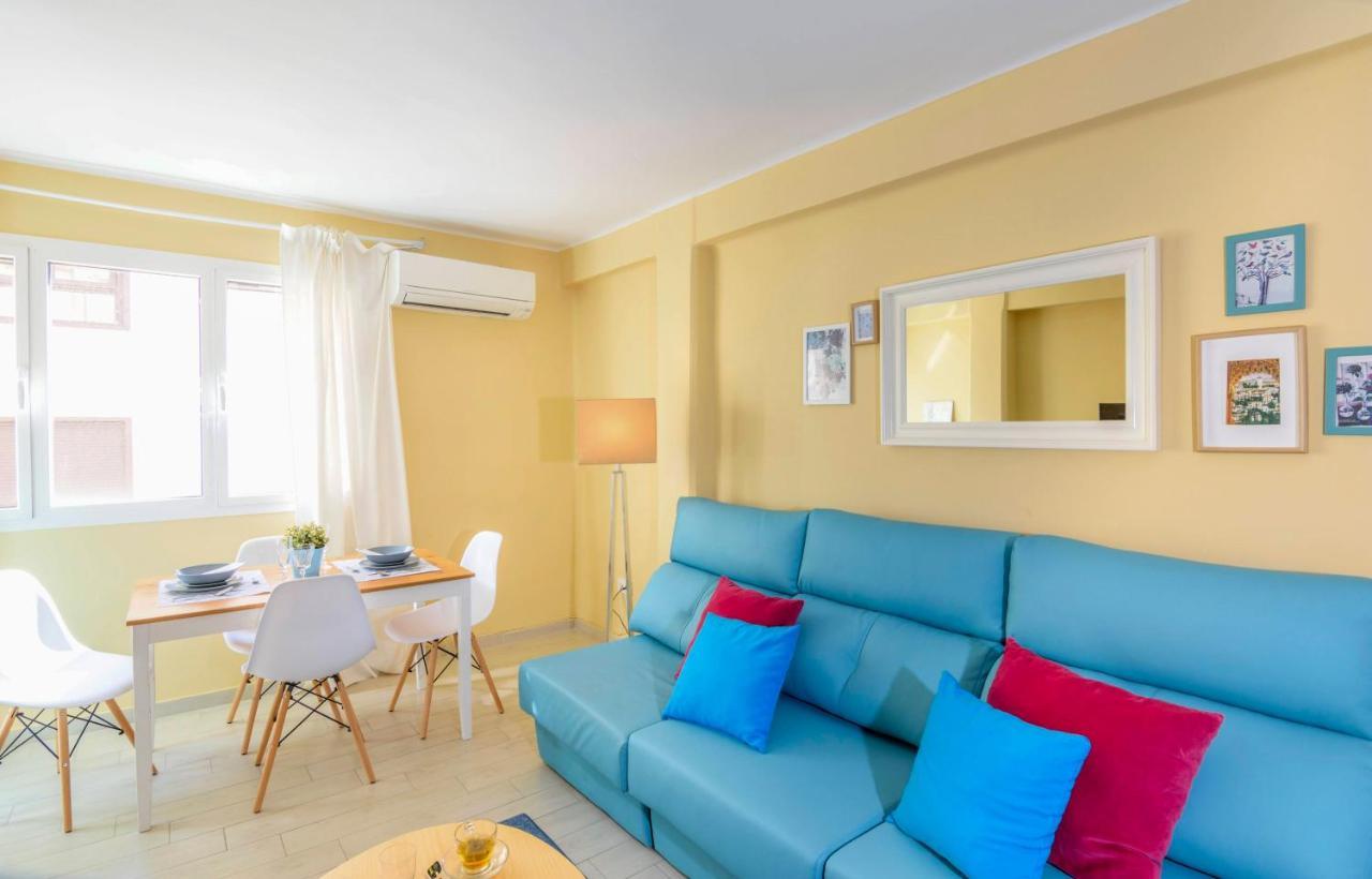Apartamento Vialia Малага Екстер'єр фото