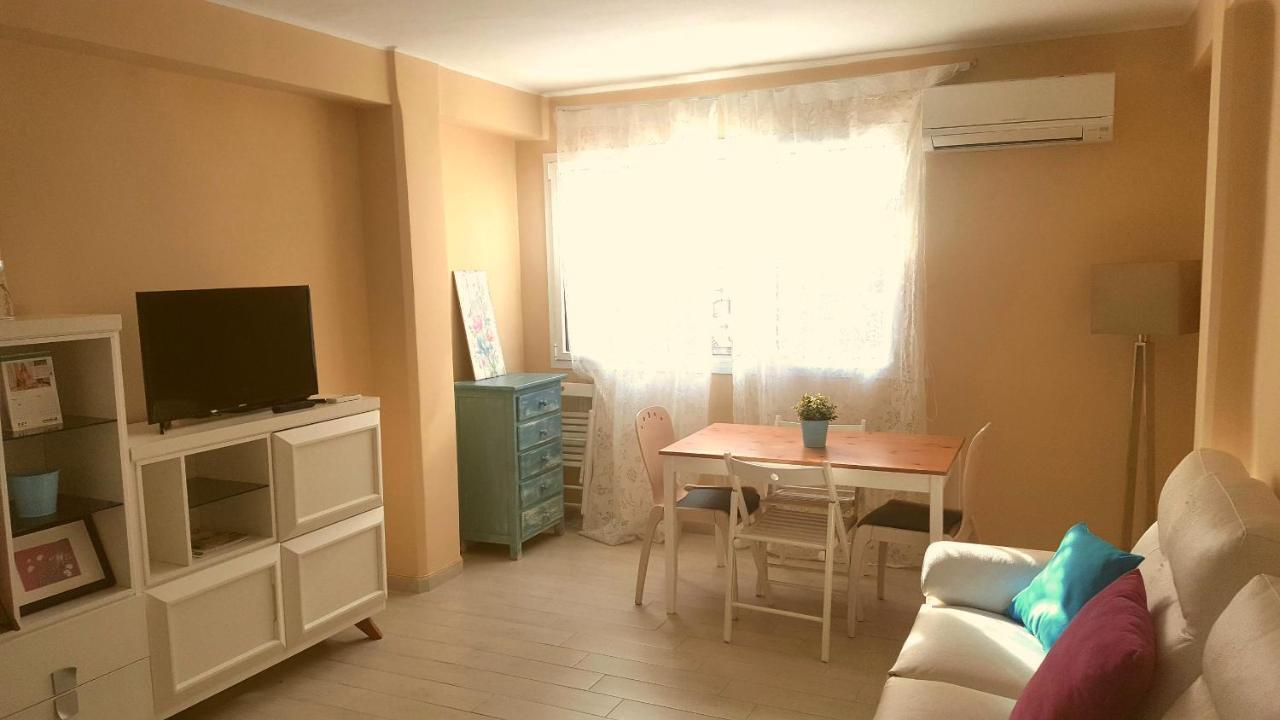 Apartamento Vialia Малага Екстер'єр фото